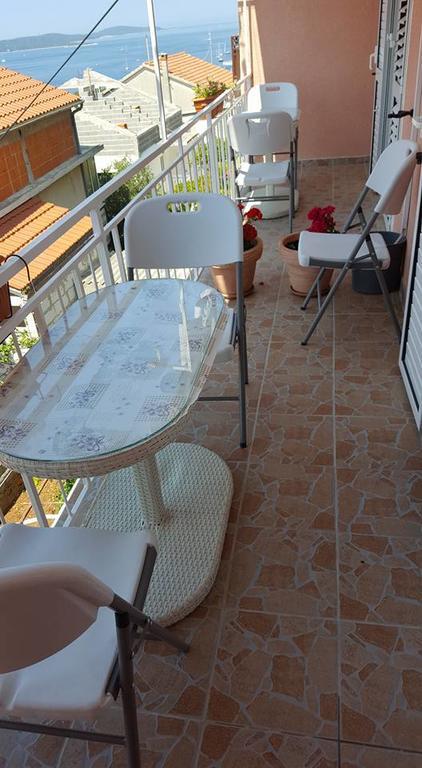 Apartments Alissa Χβαρ Εξωτερικό φωτογραφία